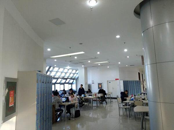 化工大学图书馆 (1)