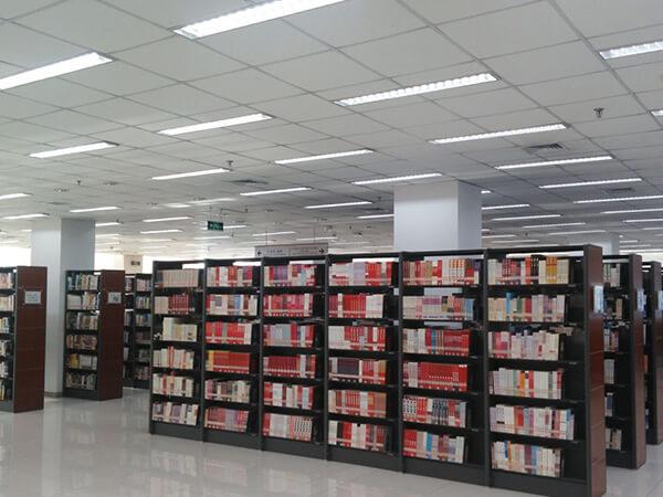 中国传媒大学图书馆 (2)